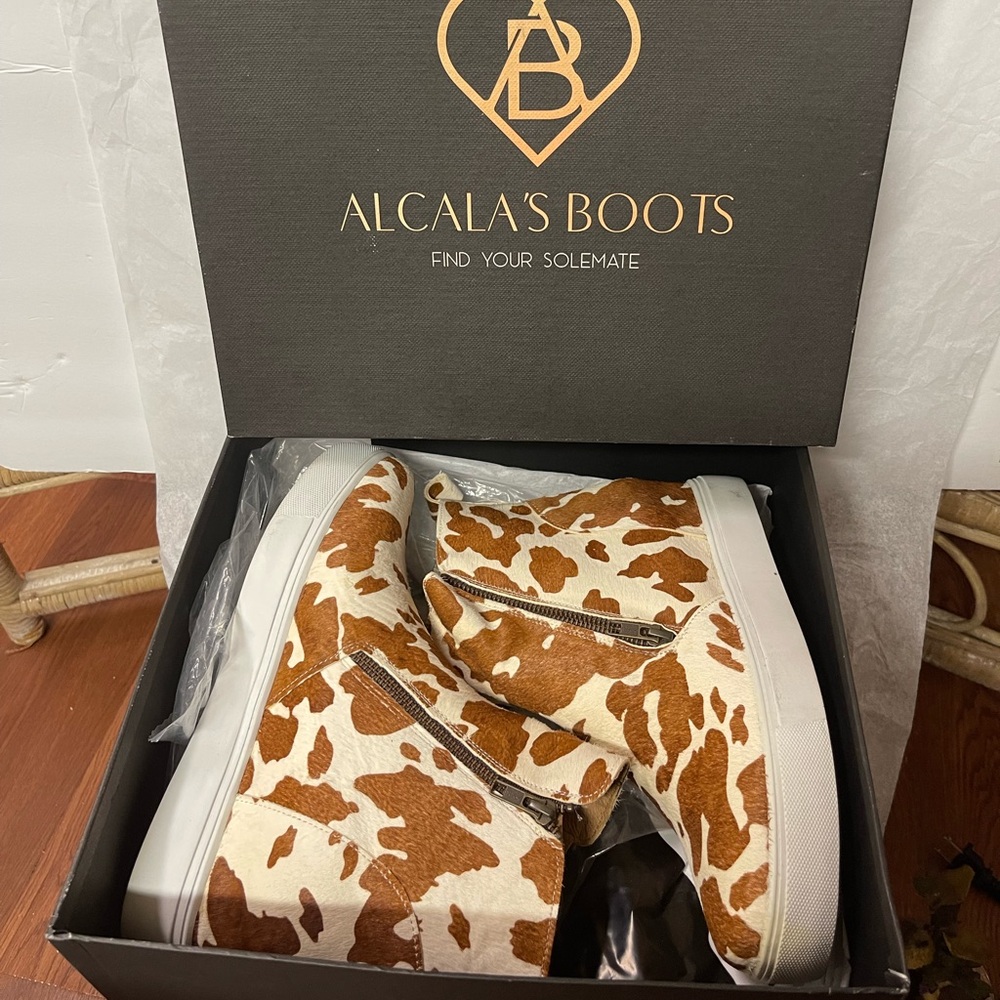 Alcala's Boots Cow Print Sneakers